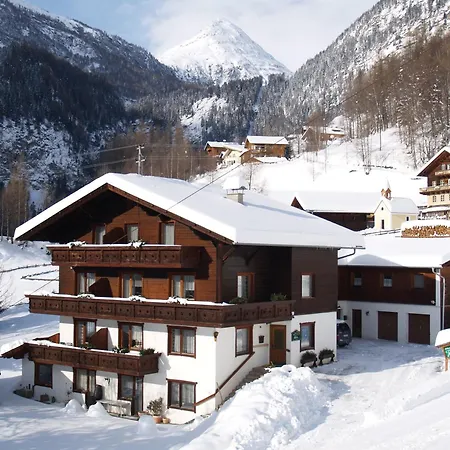 Alm-apartments Apartman