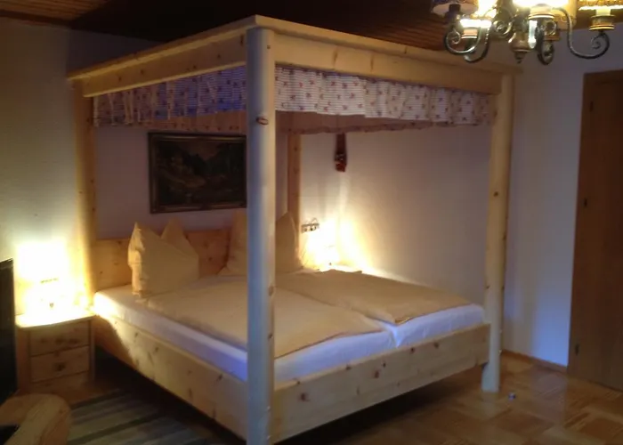 Alm-apartments היליגנבלוט