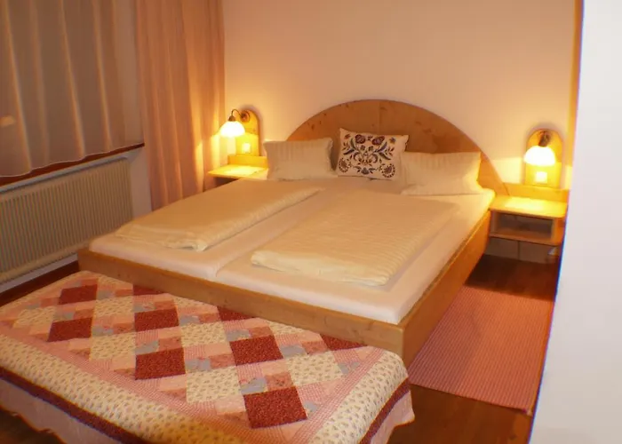 Alm-apartments היליגנבלוט